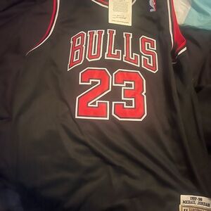 Mitchell & Ness Chicago Bull jersey size 2xl new with tags Never wore